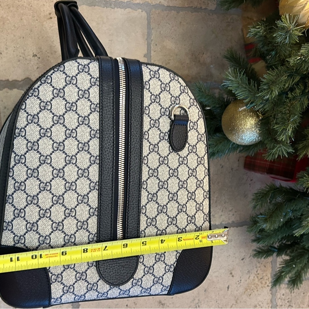 Gucci Savoy, GG Supreme large duffel bag made in Italy NWT - Picture 13 of 14